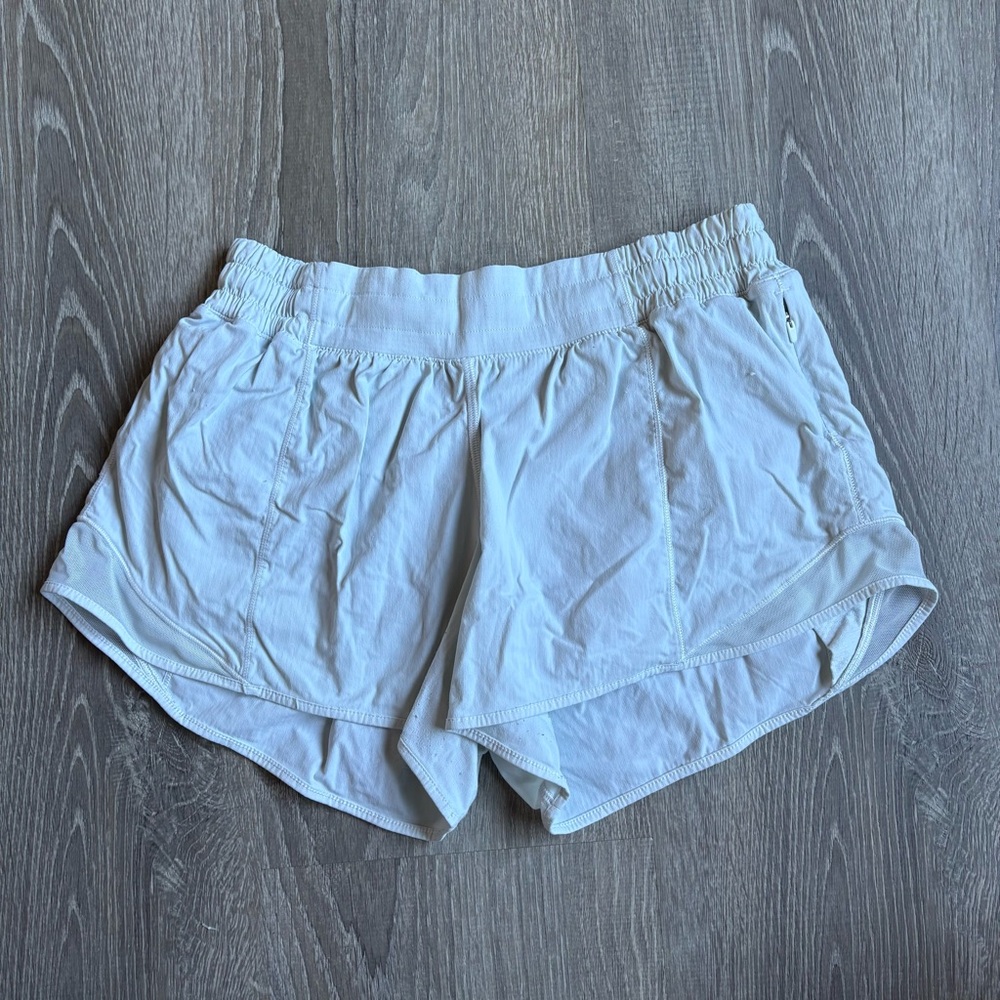 Lululemon Hotty Hot Shorts Size 8 White